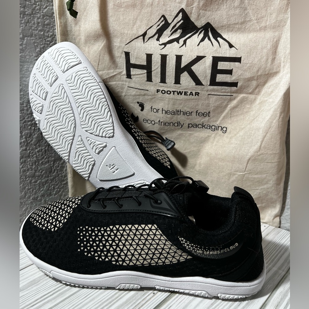 Hike Footwear Cloud Ergonomic Support Barefoot sneaker shoe black‎ women 10-10.5